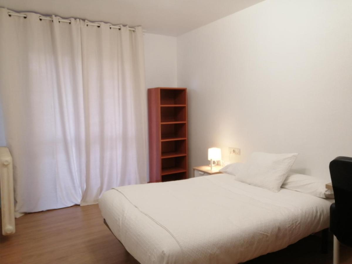 Funcional Y Renovado Apartamento En Iturrama Pamplona Exterior photo