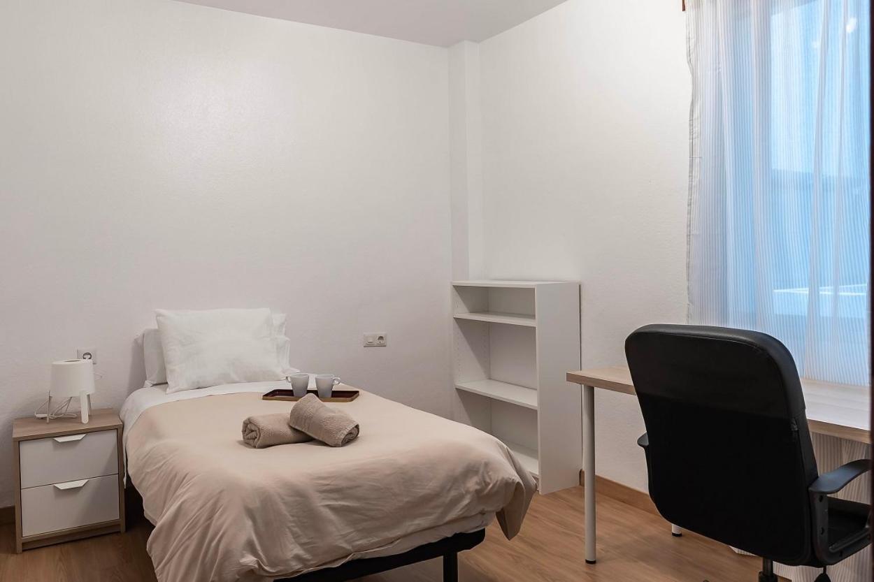 Funcional Y Renovado Apartamento En Iturrama Pamplona Exterior photo